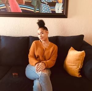 Meet your Posher, Joelina